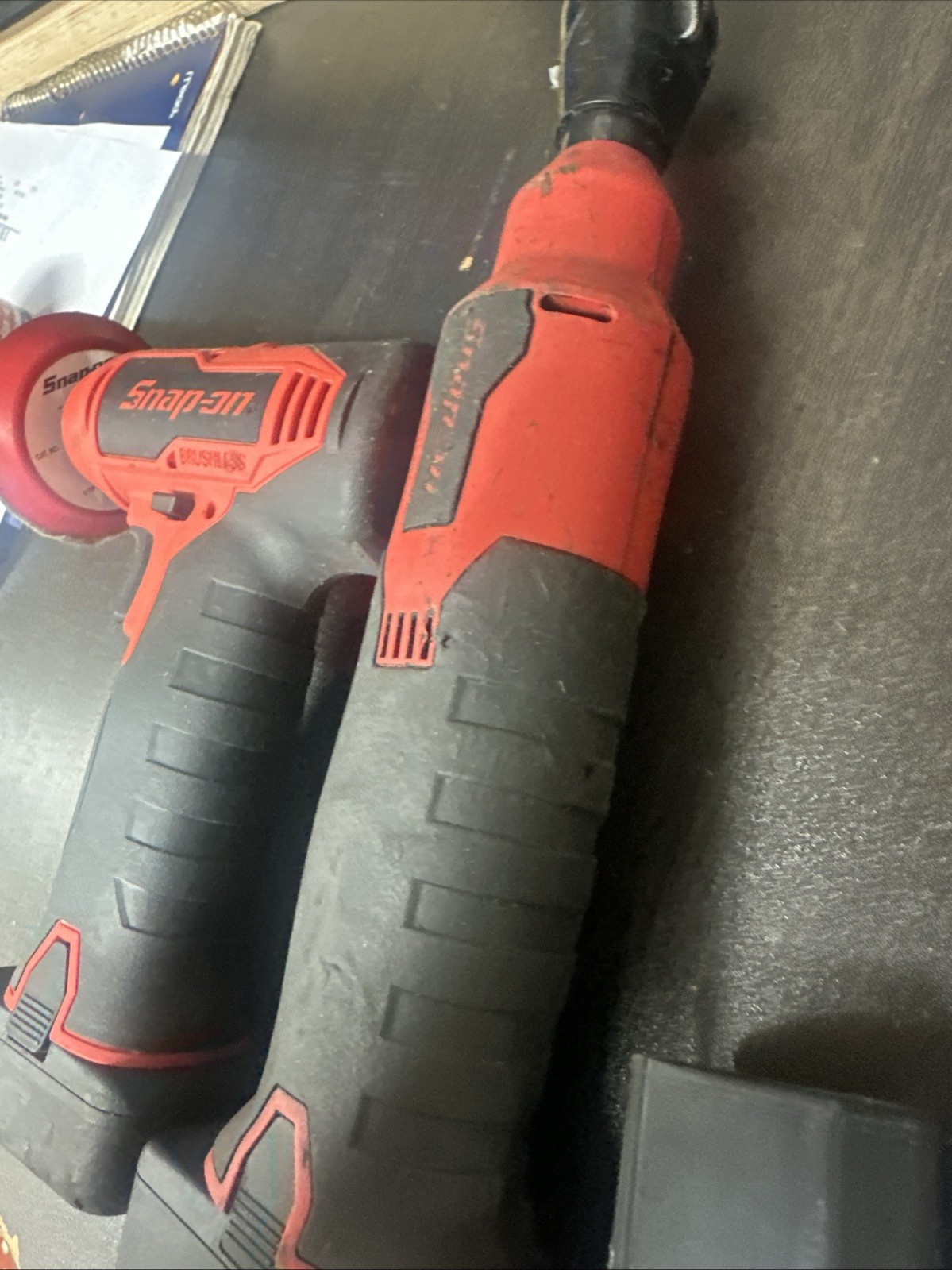 Snap-On 14.4V Ratchet Polisher Sander Brushless Cordless And 3 Batteries 2.5 Ah