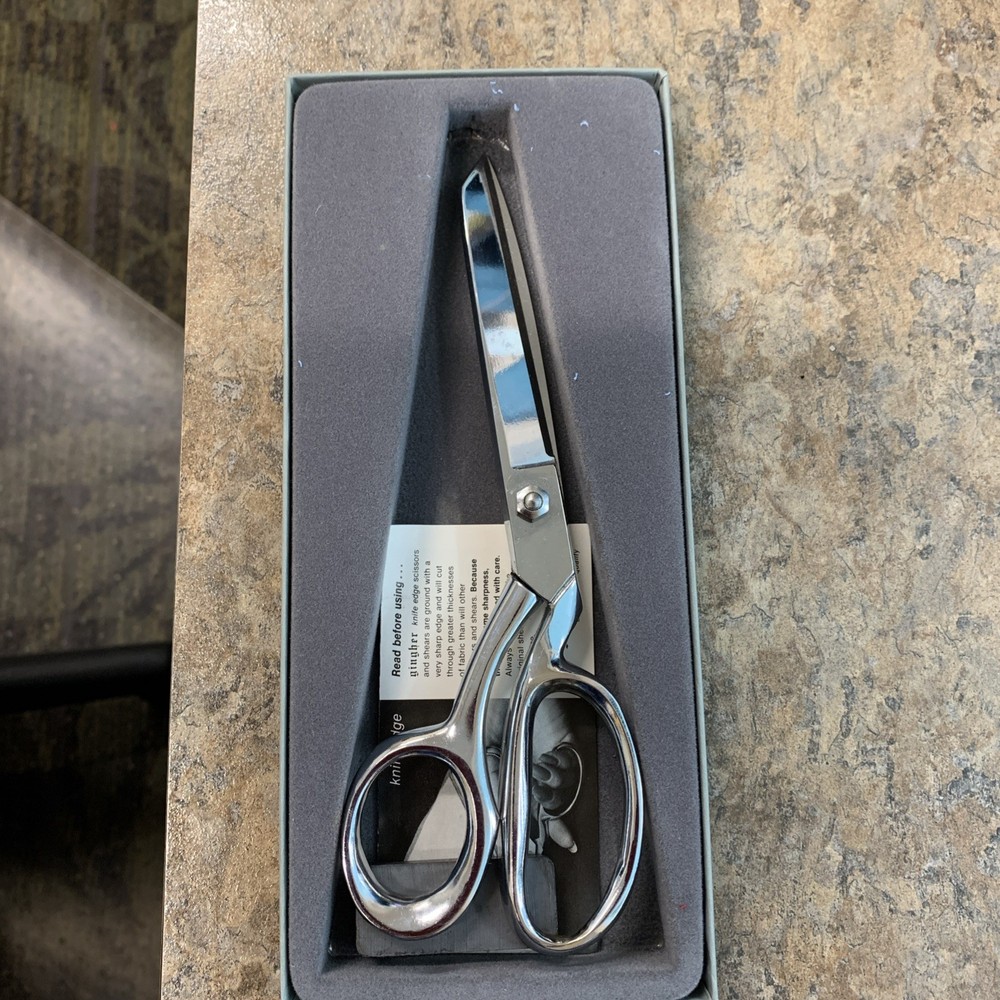 Vintage Ginger Scissors