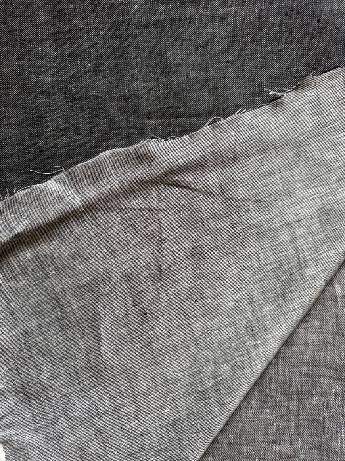 100% Linen Fabric Yarn Dyed Two-Tone Black/White Medium Weight 6 Oz BTY