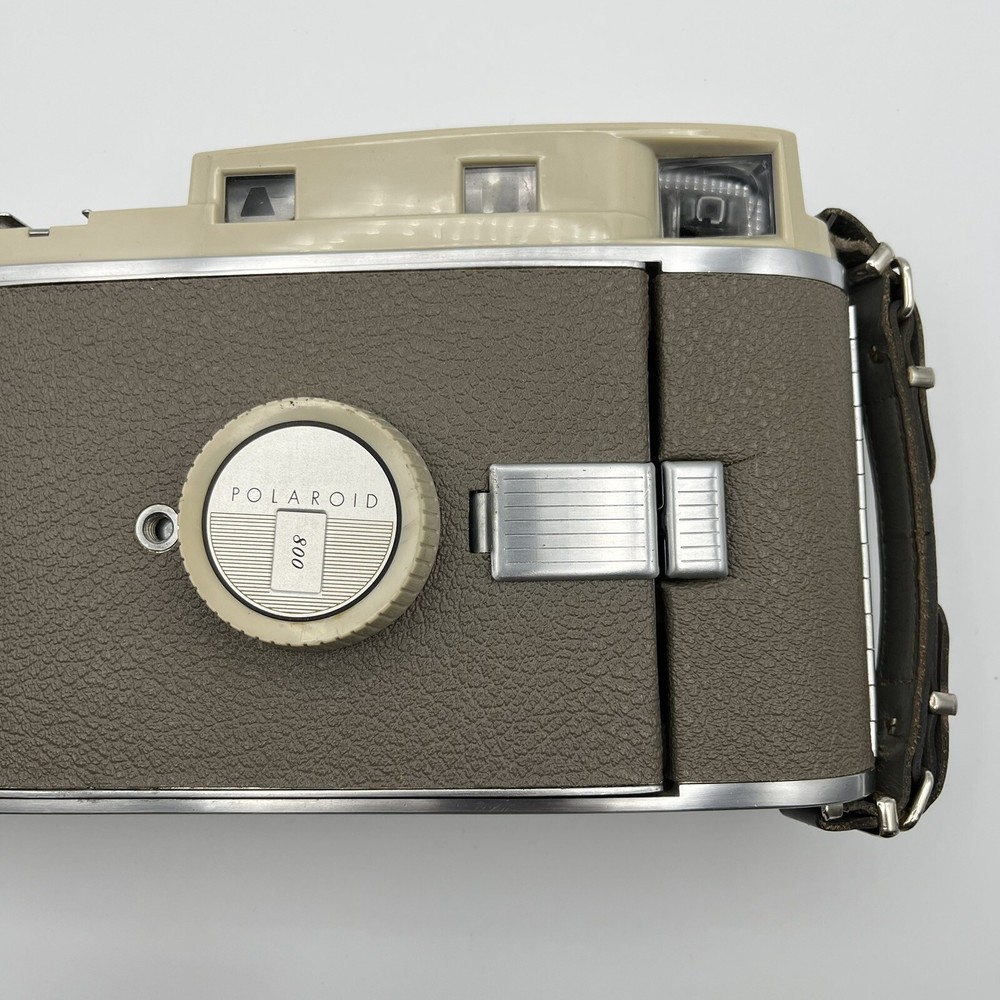 1950's Polaroid Land Camera Model 800 - Untested - NEEDS HINGE REPAIRS