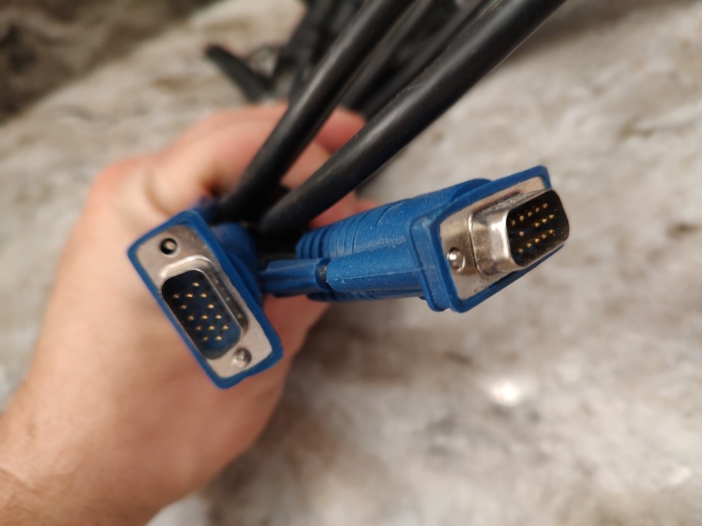 IOGEAR GCS72U Port USB Cable KVM Switch w/ Audio & Microphone Support