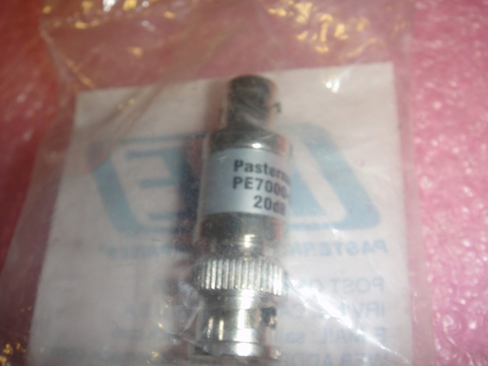 2X Pasternack PE7000-20 20dB Fixed Attenuator open box new pictured
