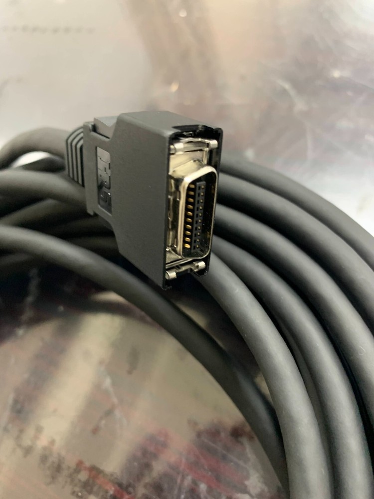 KEYENCE CA-CH10 Camera cable for high-speed camera 10m