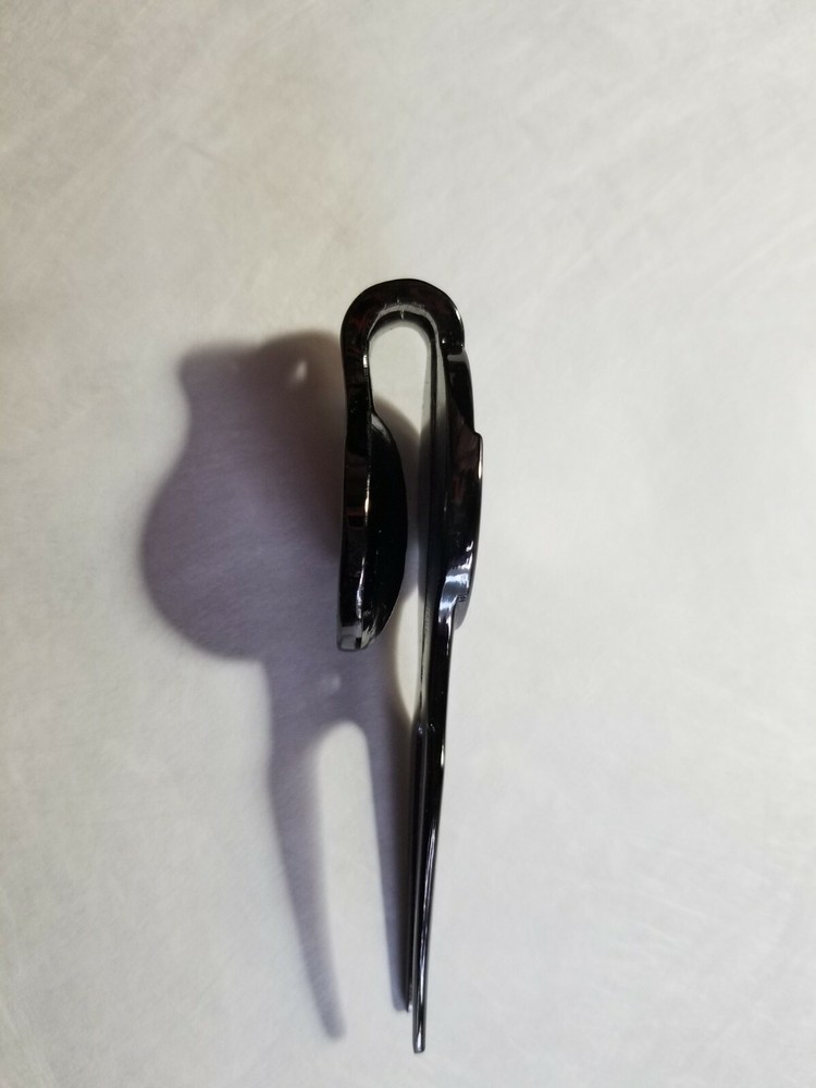 GOLF/ Magnetic Hat Clip + Divot Tool New!