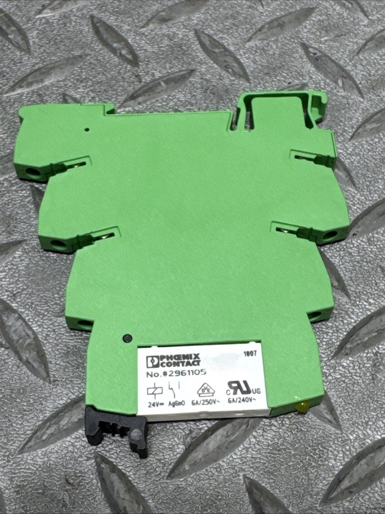 Phoenix Contact PLC-BSC-24DC/21 Solid State Relay. E-15