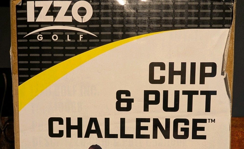 Izzo Golf Chip & Putt Challenge Golf Game - NEW