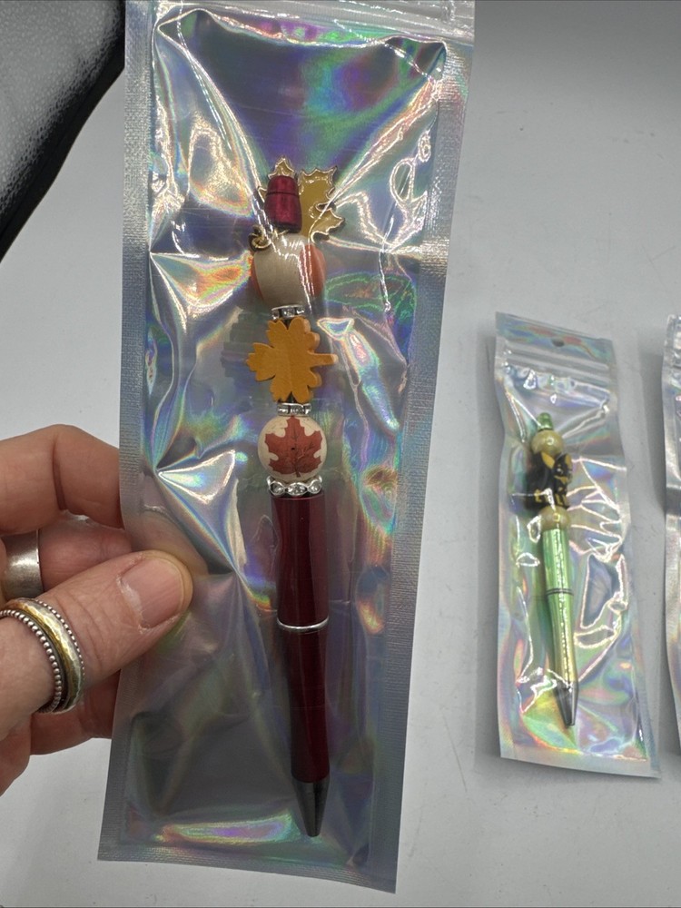 4 miscellaneous beaded pens set Cute