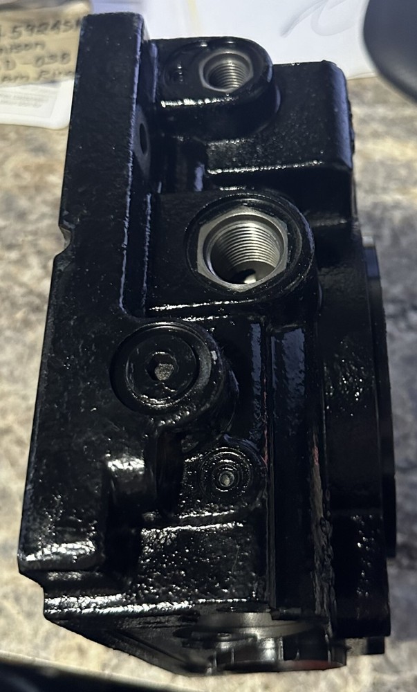 8100566, Danfoss, 90-075, End Cap Assembly