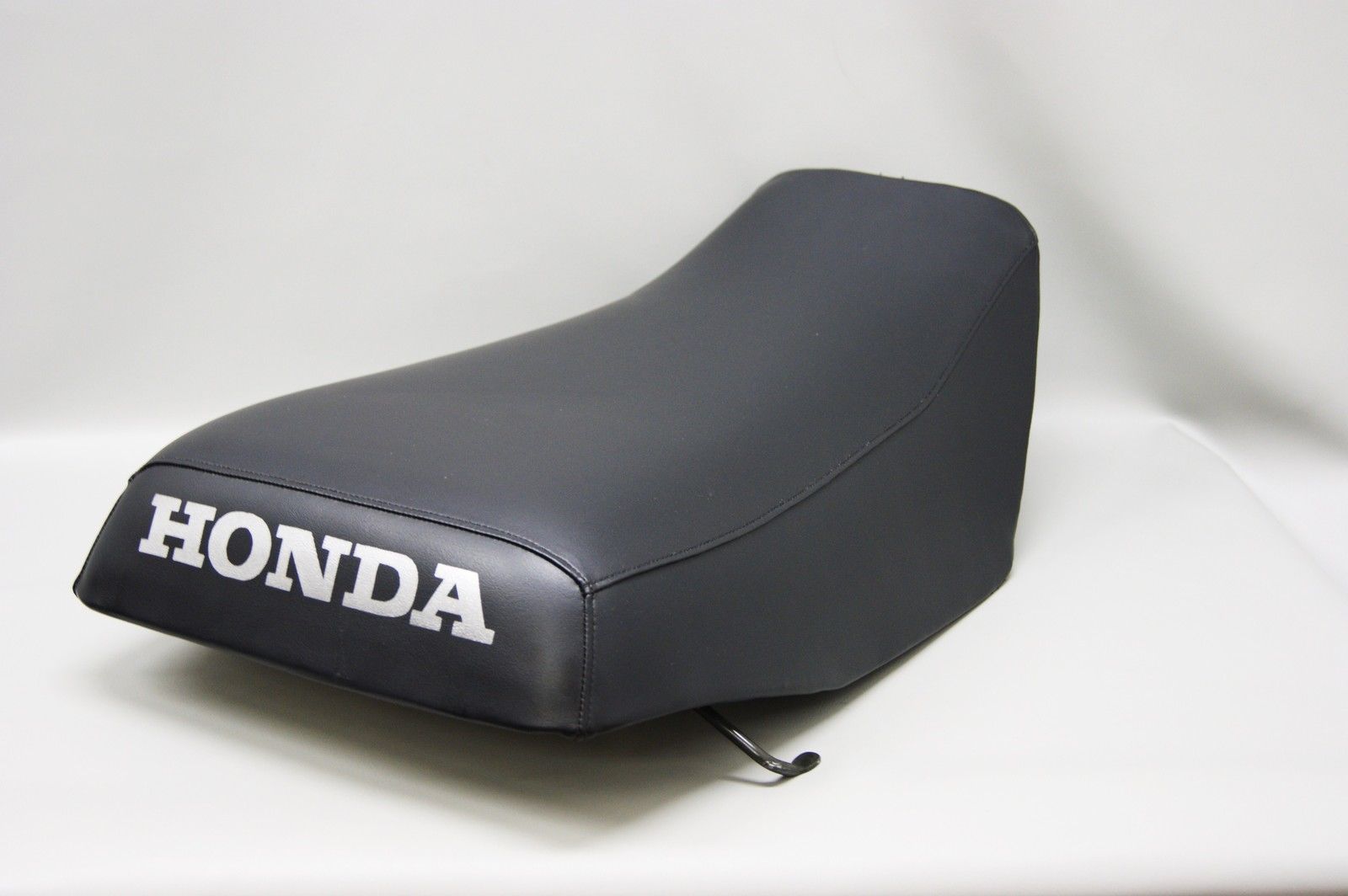 HONDA TRX250 FOURTRAX Seat Cover 1985 1986 1987 in BLACK or 25 COLORS (ST)