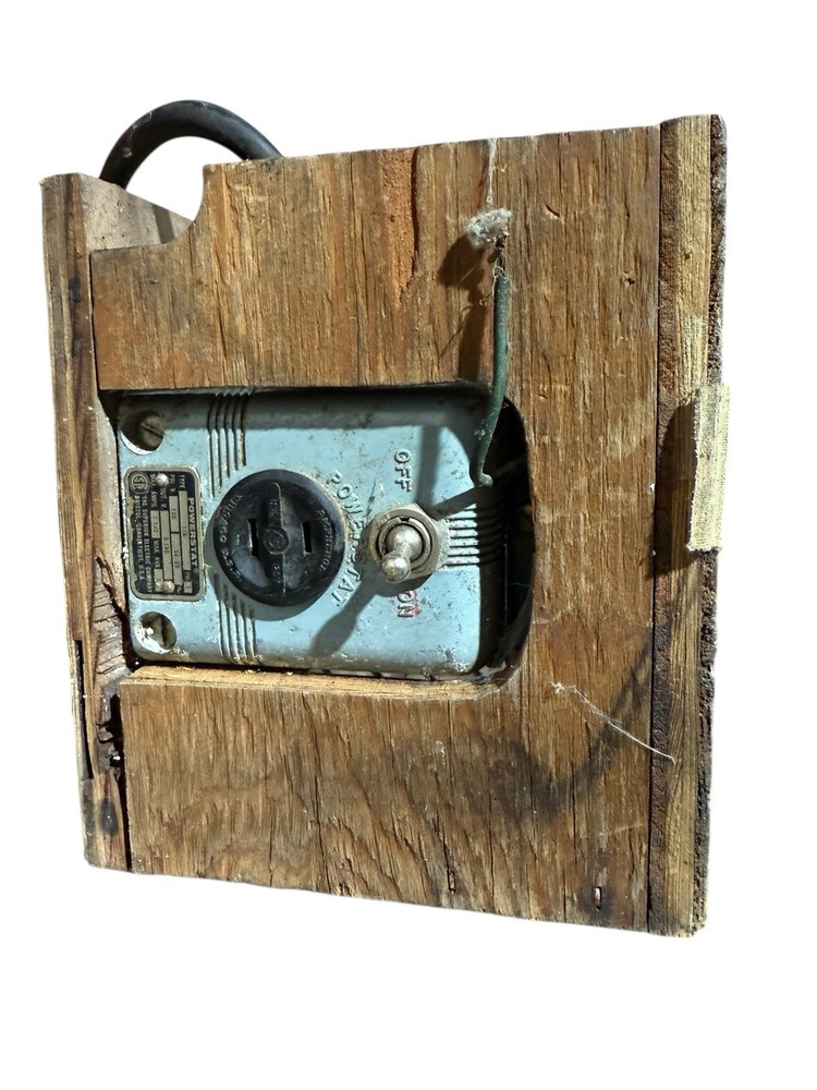 Antique Superior Electric Power Stat Variable Transformer