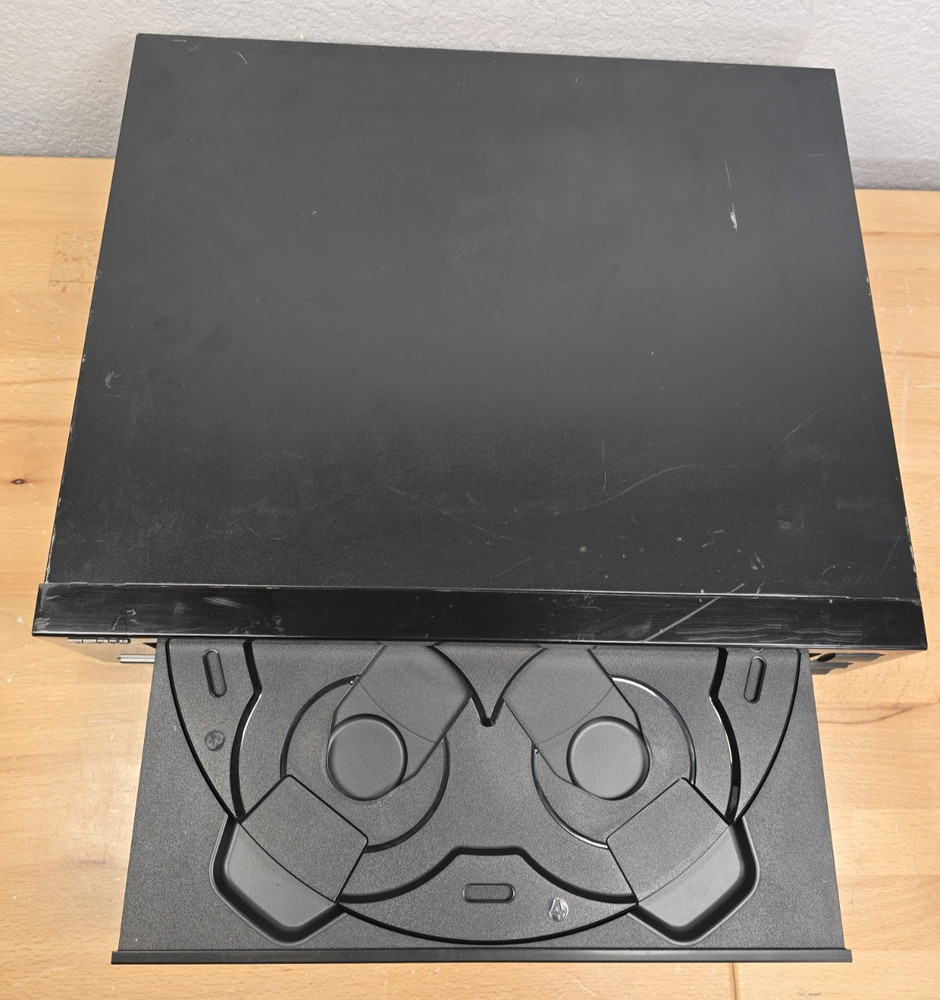 TEAC PD-D2610 5 Disc Carousel CD Changer NO REMOTE - Tested working