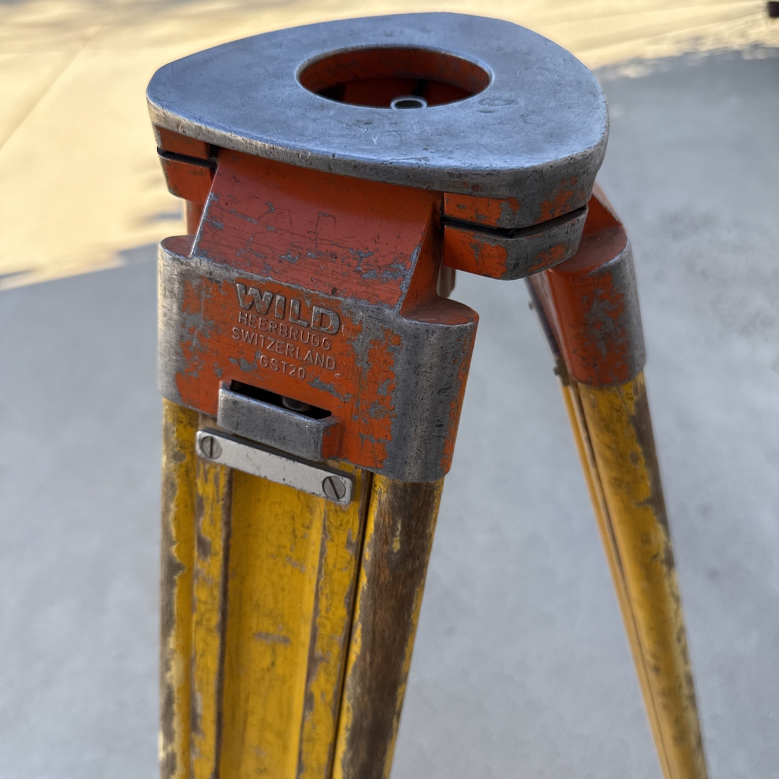 Wild Heerbrugg GST20 Tripod. Made in Switzerland