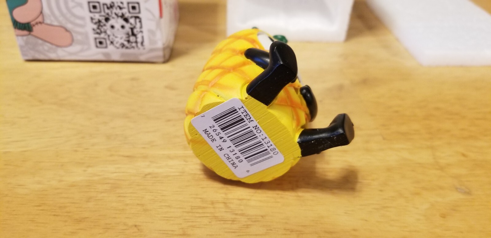 FURRYBONES Pina the Pineapple Figurine Skull in Costume in box