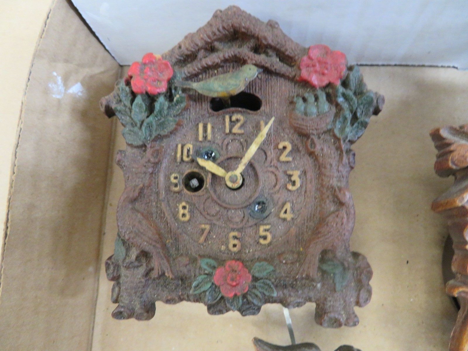 Lot of 4 Lux and Keebler Clocks for Parts