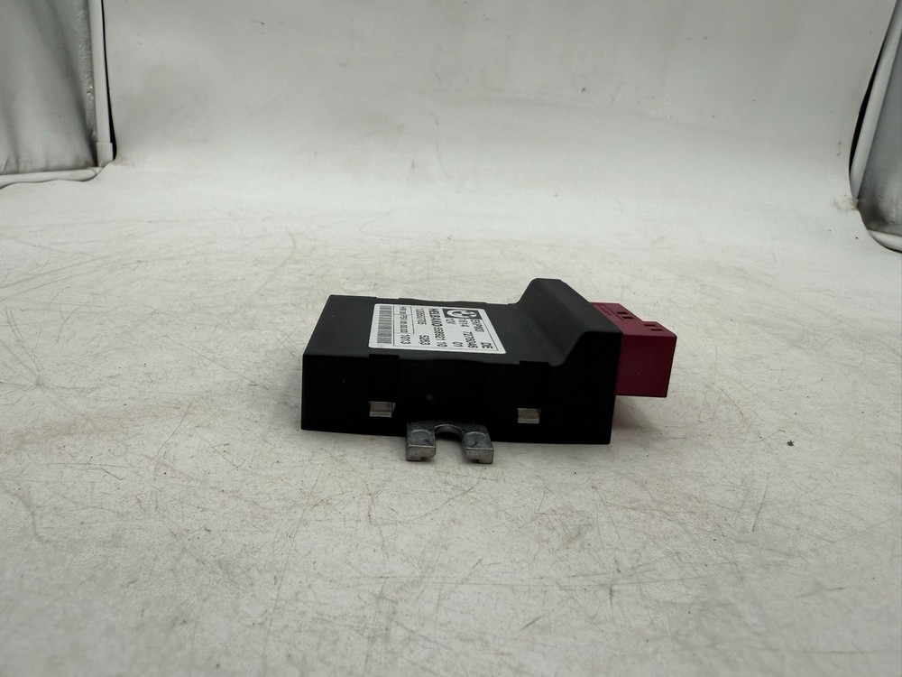 BMW E88 E82 E90 E92 E93 E84 E70 E89 Ekpm3 Helbako Fuel Pump Module Control Unit