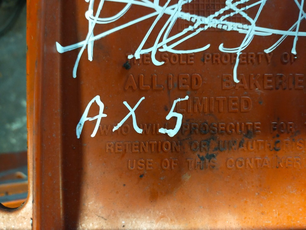 BMW E82 E90 E92 E89 Z4 Hazard Warning Triangle Box Clip Mount 6770487 1 3 Series