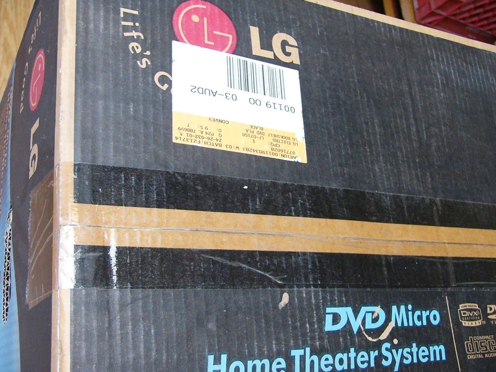 NEW LG LF-D7150 Micro DVD System