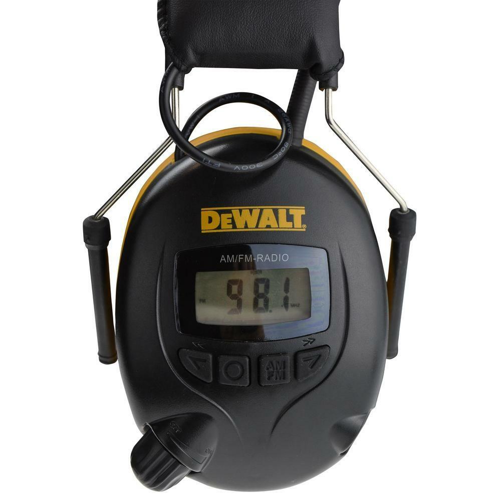 DeWalt DPG15 AM/FM Radio Digital Tune W/Aux Connection Hearing Ear Muffs NRR 25