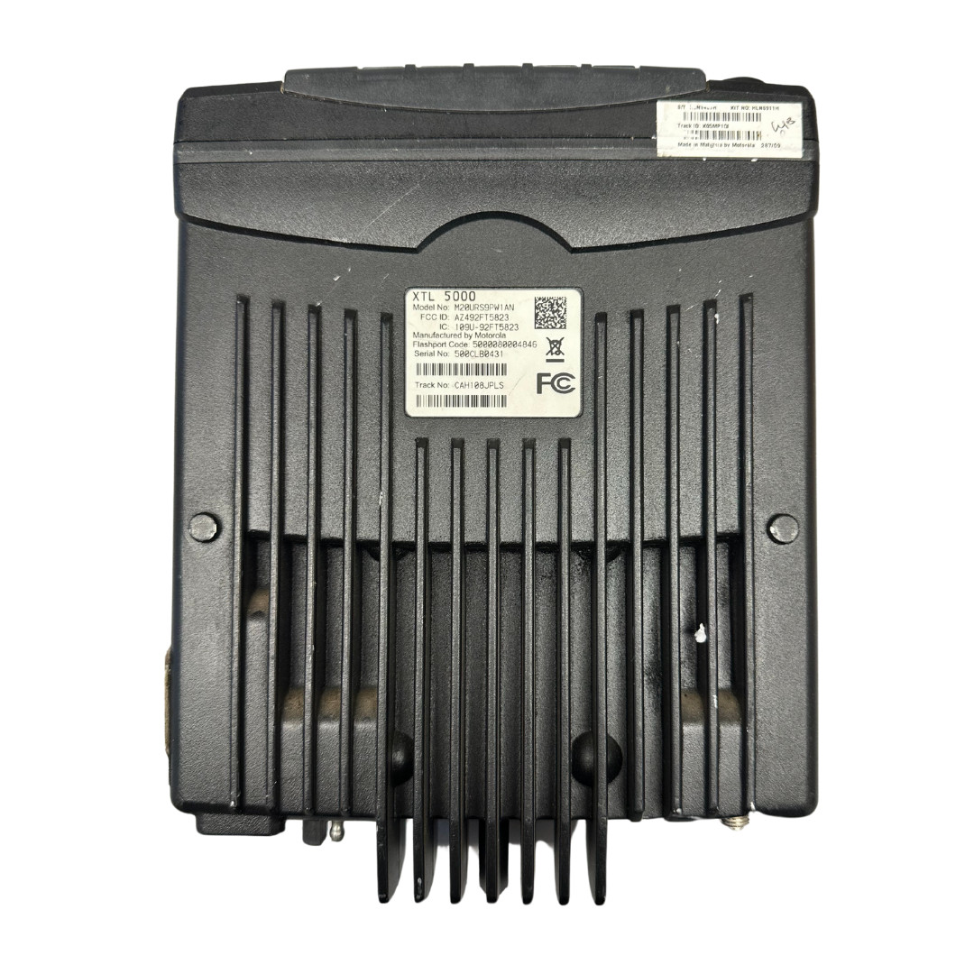Motorola XTL5000 M20URS9PW1AN Mobile Two-Way Radio 700/800MHz w/ O5 Control Head