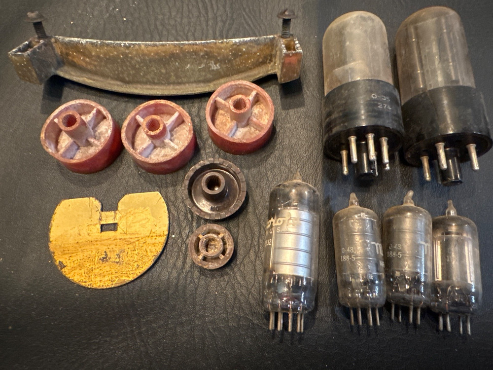 1950 MOTOROLA Drawer HANDLE PULL, Tubes, Knobs, Dial Plate, Needle 8FM21 Console