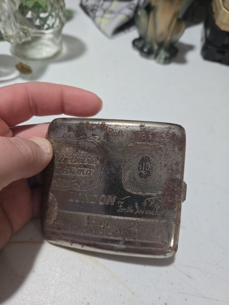 vintage Hinged cigarette holder