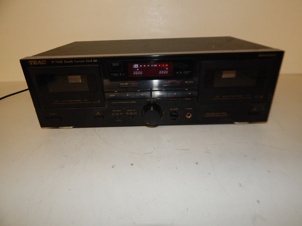 ^^ TEAC W-700R DOUBLE CASSETTE DECK (SPI8)