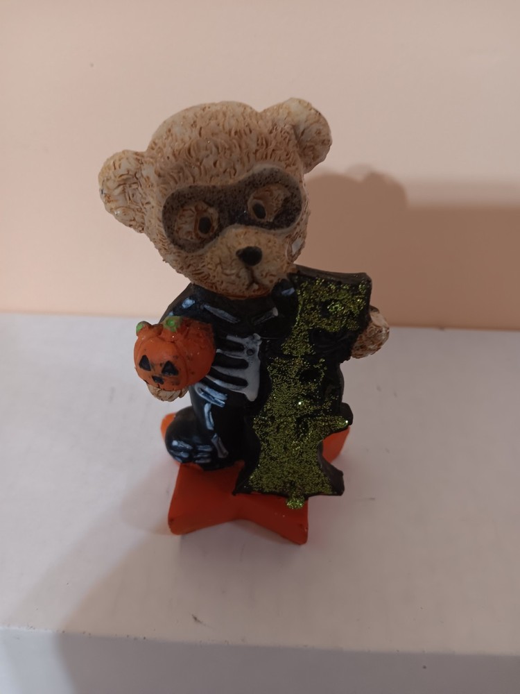 Halloween EEK BEAR