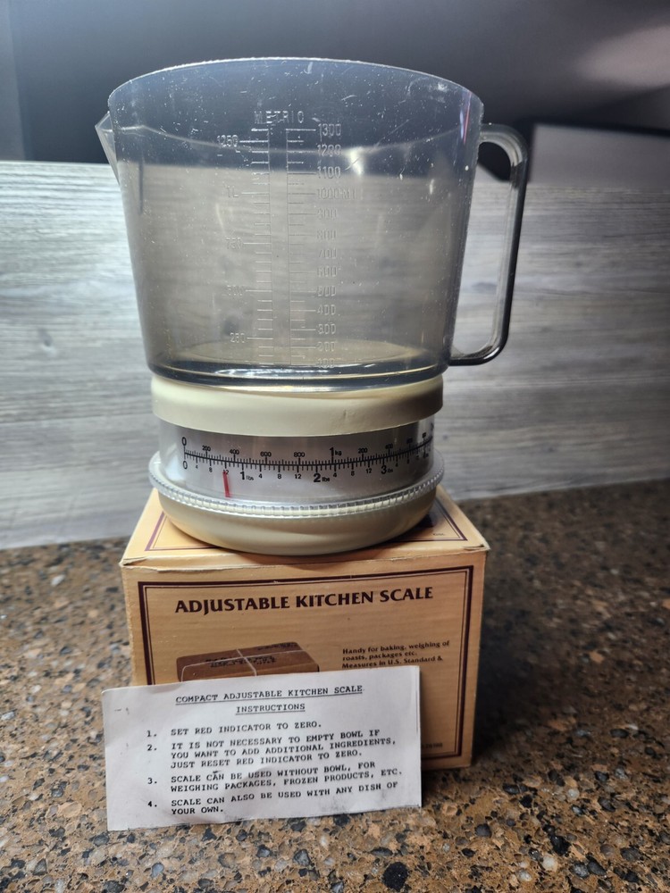 Kitchen Scale Adjustable Lightweight Plastic With 40 Oz. Pourable Measuring Cup