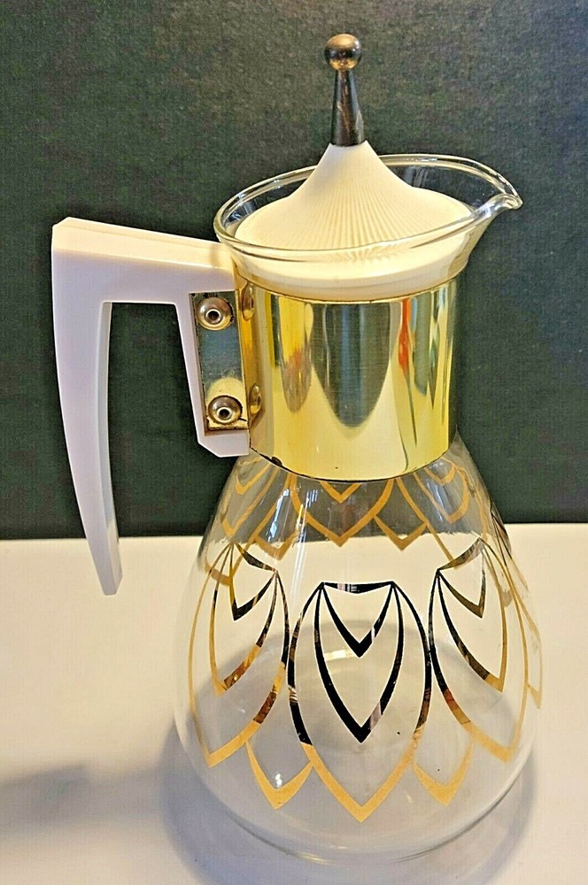 VINTAGE CARAFFE WITH LID GOLD PATTERN