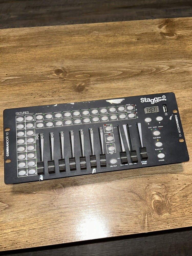 Stagg COMMANDOR 10-1 DMX 16-Fixture 14 Channel Light Controller