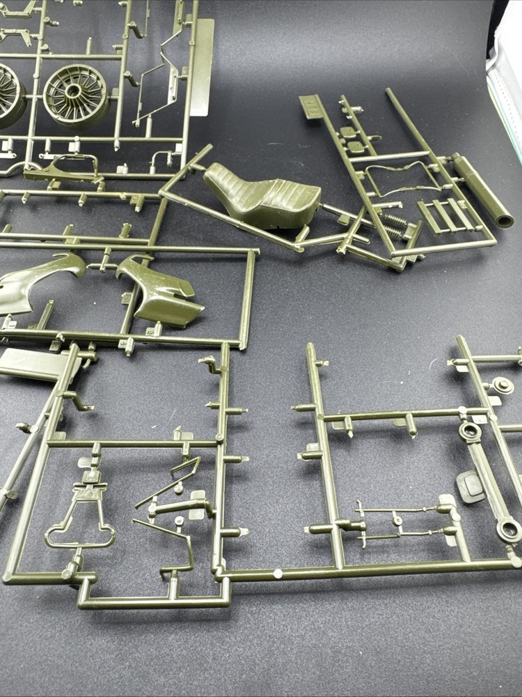 WW2 Model Motorcycle Parts 📦