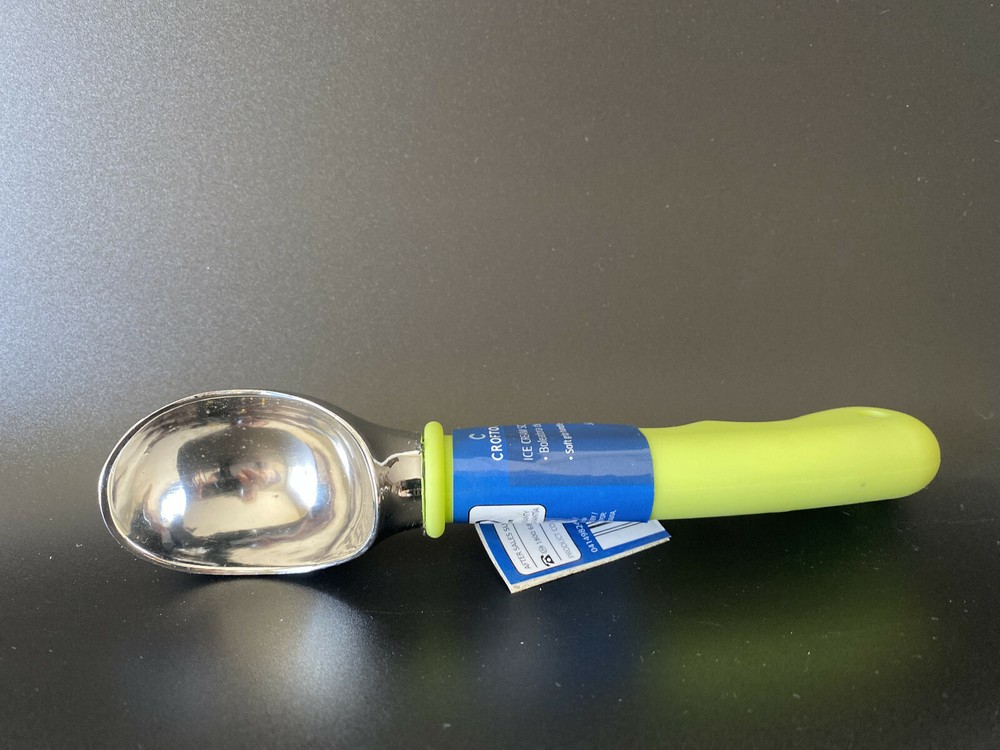 CROFTON SOFT GRIP ICE CREAM SERVING SCOOP