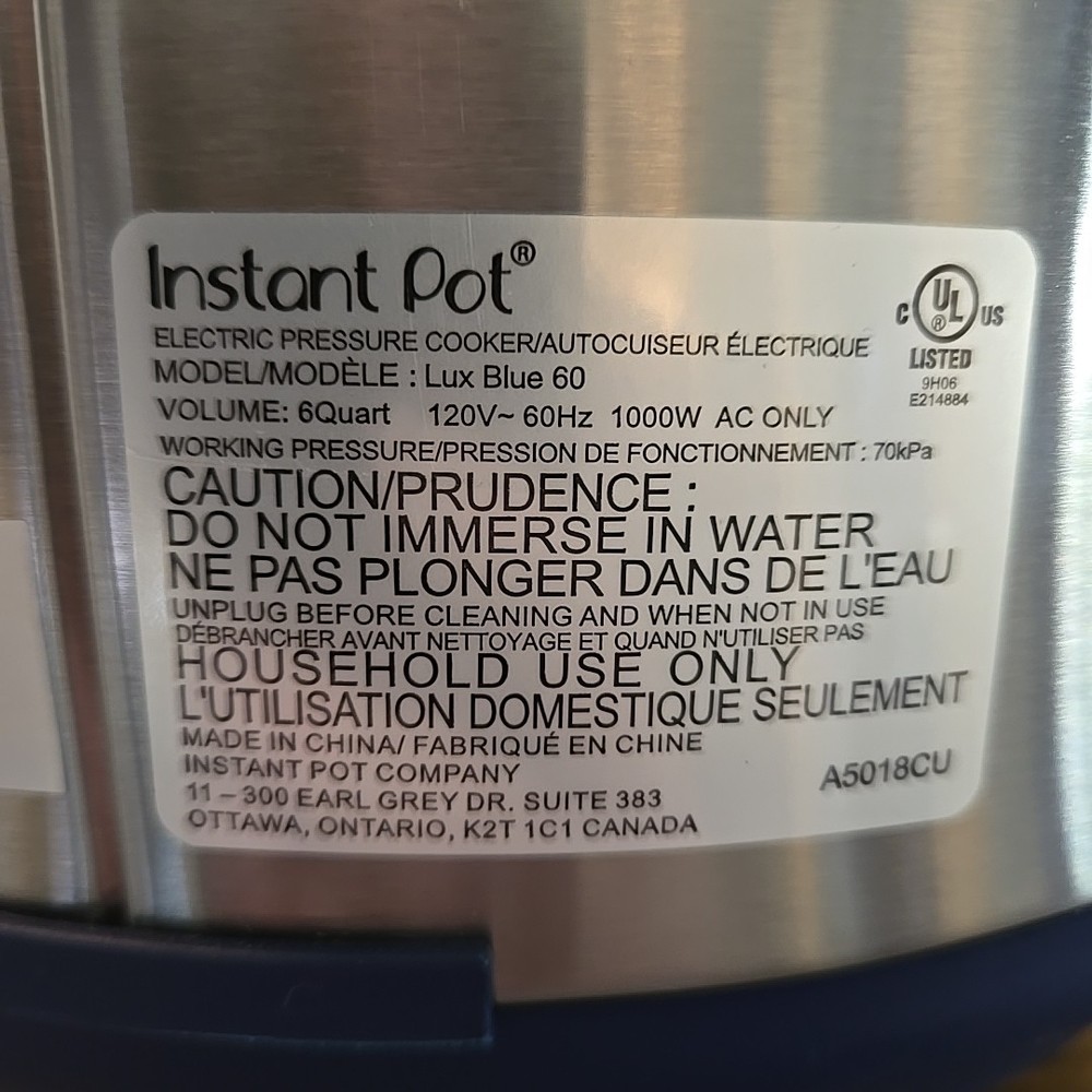 Instant Pot Navy Blue Multi-Function IP-LUX 60 - 6 Quart - Tested Works Great