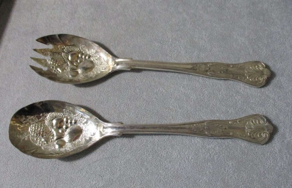 Vintage Repousse Quality Silver Plate Solid Salad Serving Set Italy Ornate