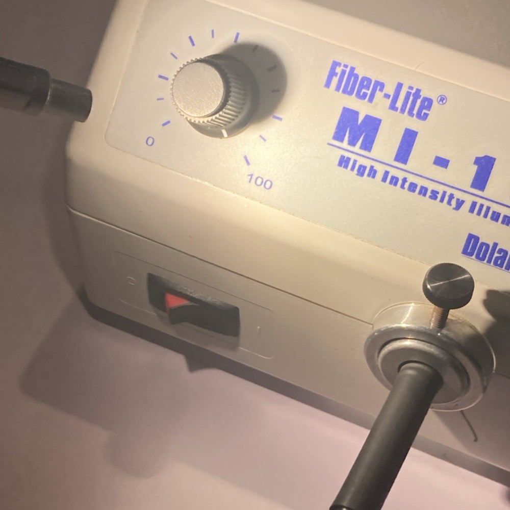 Dolan-Jenner Fiber-Lite MI-152 Halogen High Intensity Illuminator