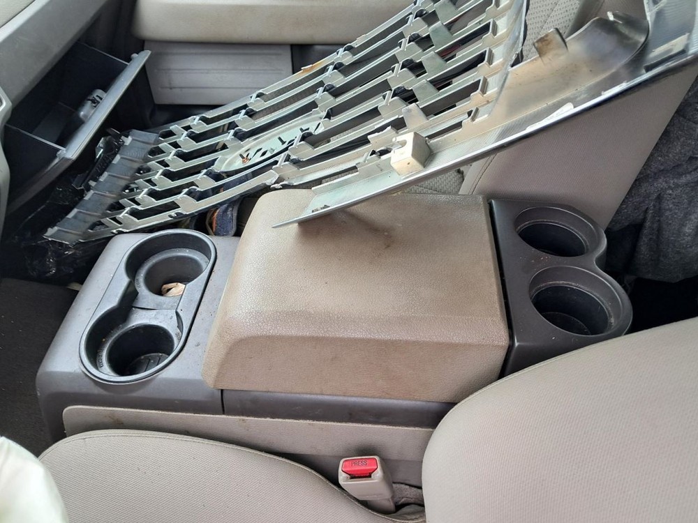F150 2010 Glove Box 4742355