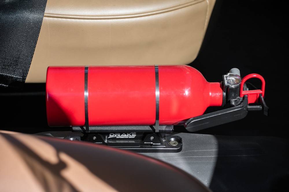 FIREX-MNT-DAG Scott Drake Quick Release Fire Extinguisher Mount