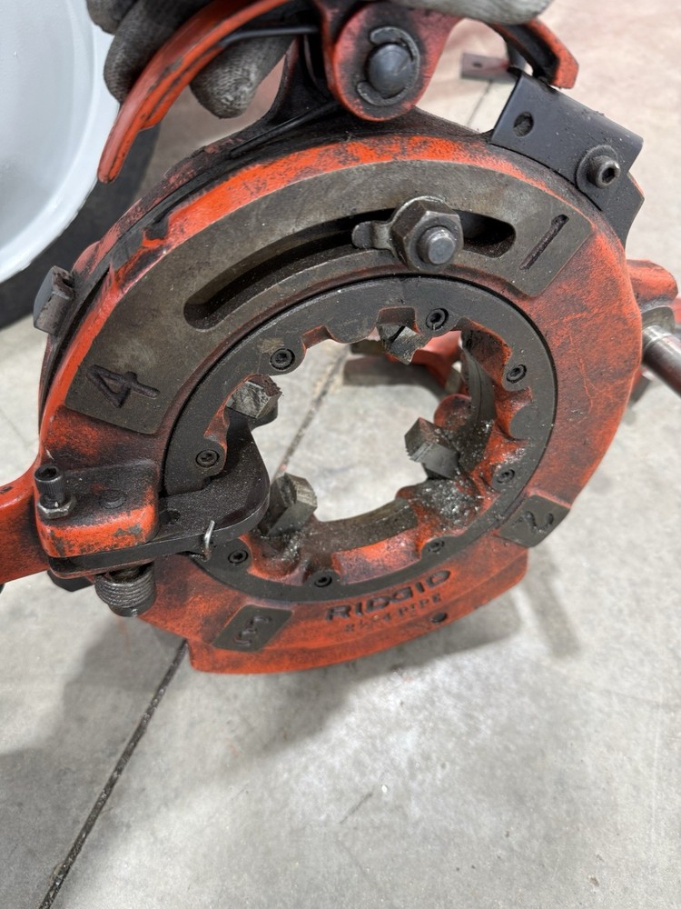 RIDGID 1224 Pipe Threading Machine