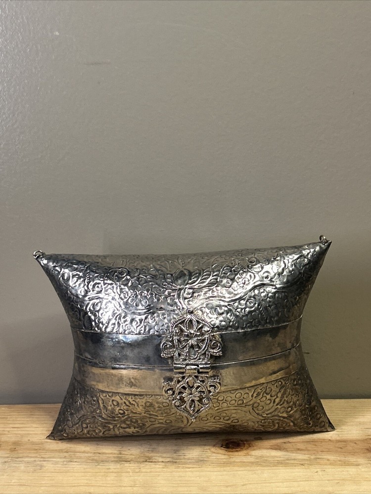 Vintage Antique Silver Played Coin Purse / Pillow Purse w/ Scrolling Design