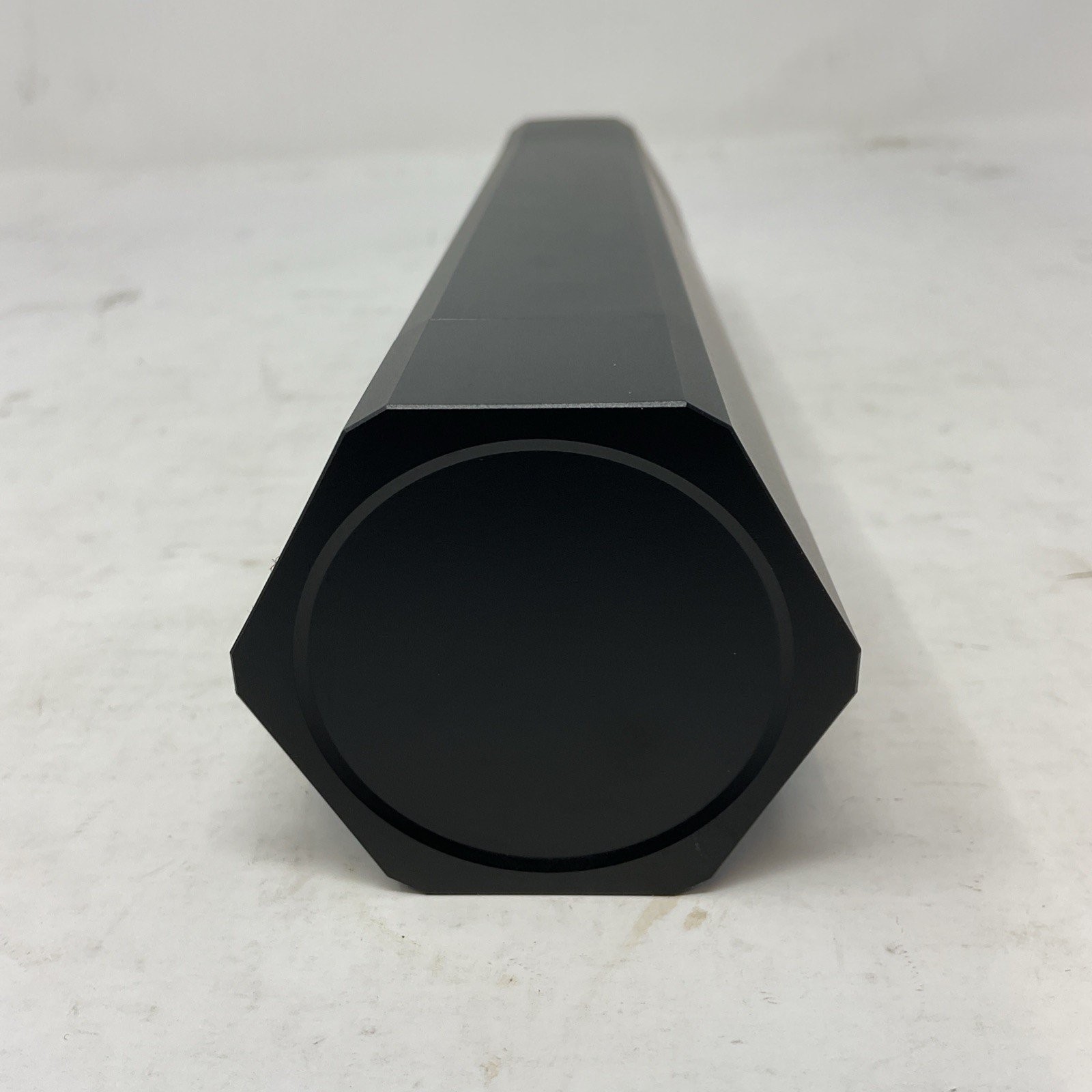 HexClad Salt and Pepper Mill Set Adjustable Professional Grinders No-Mess Caps