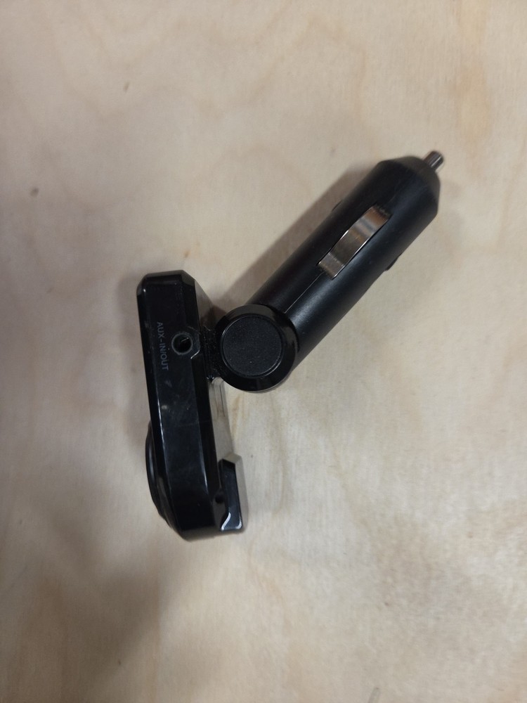 Used Scosche BTFM3 Wireless FM Transmitter Hands Free