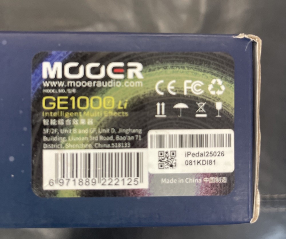 MOOER GE1000 Guitar Multieffects Pedal Processor WIth 5" Touch Screen, 300+