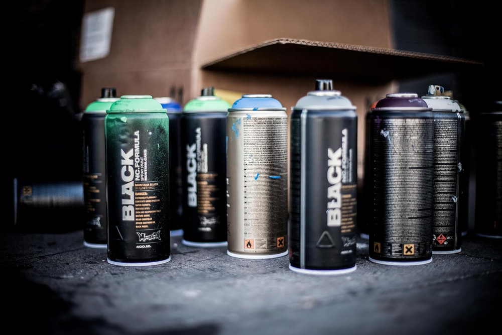 Cans BLACK Spray Paint, 400Ml, Acid