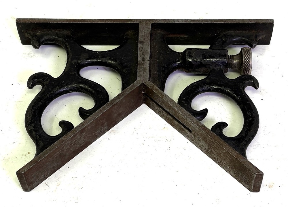 Chaplin Center Square Head