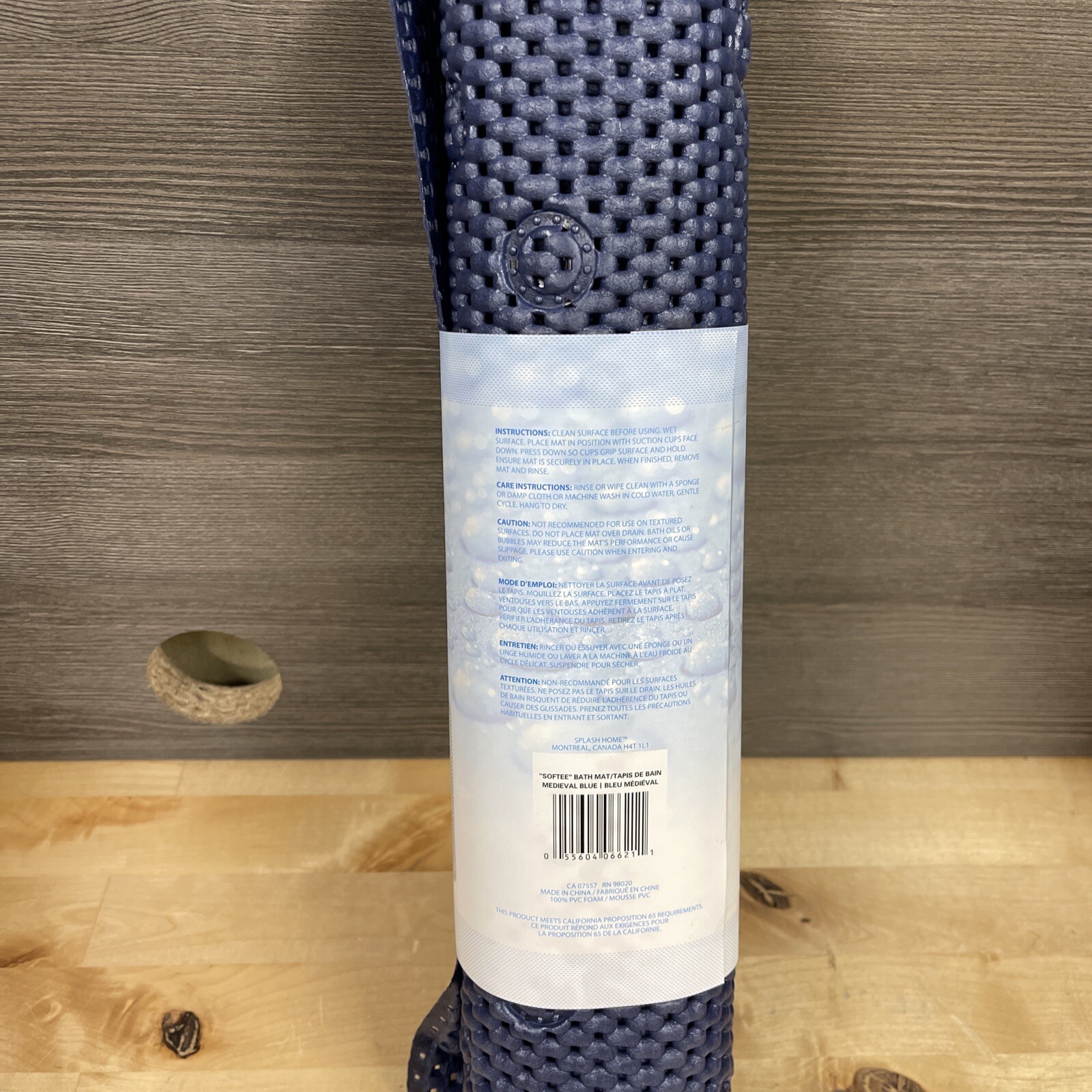 Splash Home Softee Bath Mat Suction Cups 17” x 36” Brand New