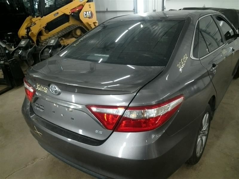 CAMRY 2016 High Mounted Stop Light 104620173