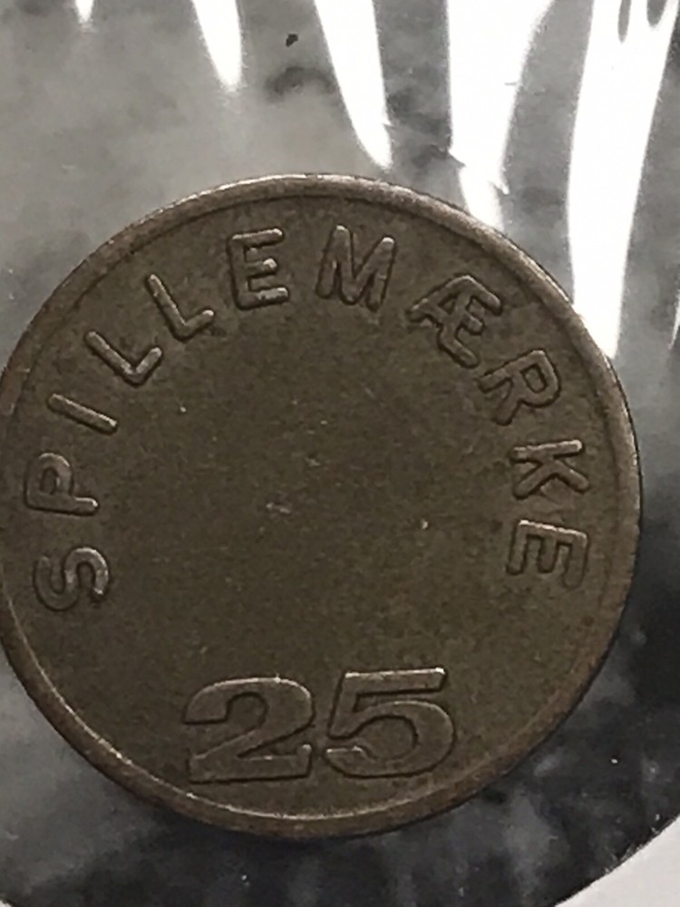 Denmark 25 Old Foreign Coin game token