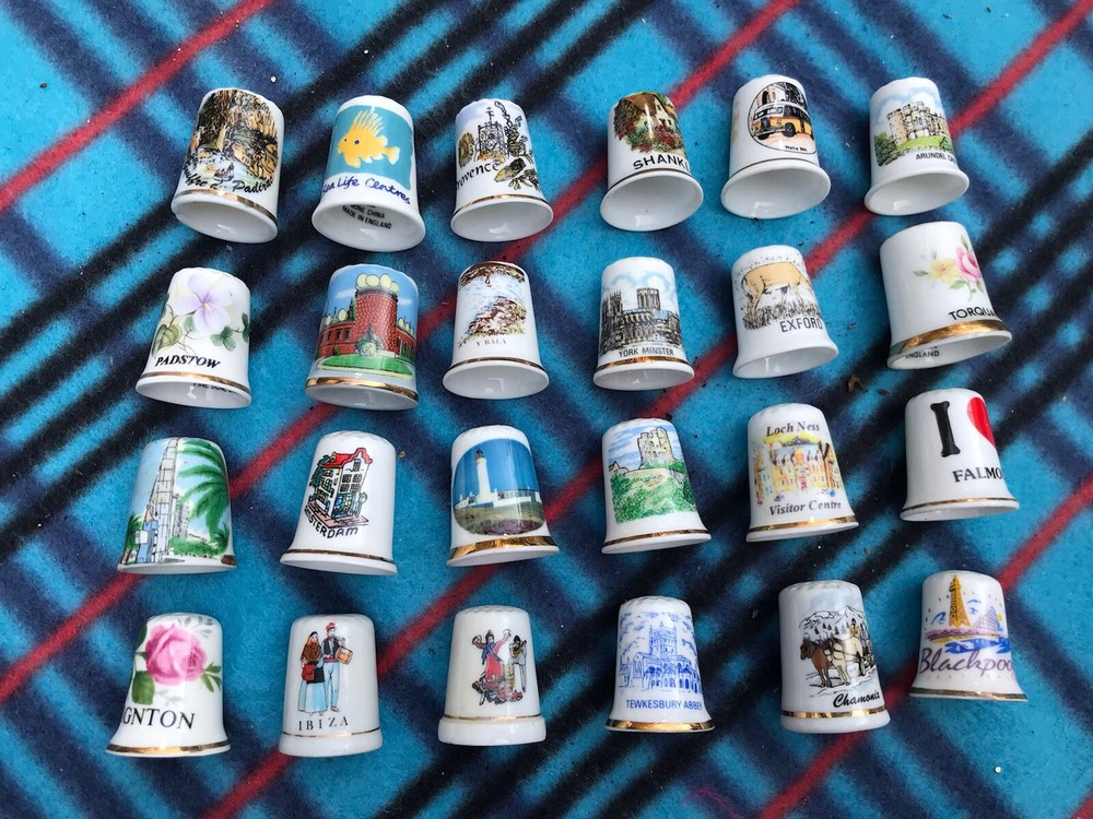 24x China Mixed Thimbles