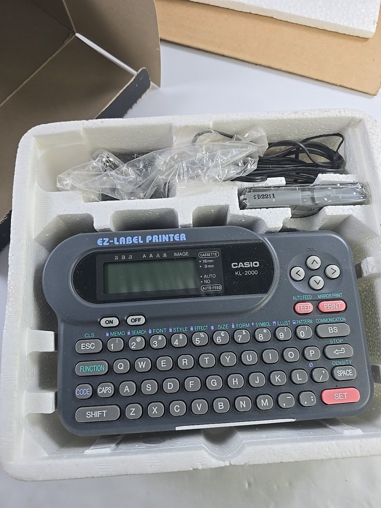 Vintage Casio EZ-Label Printer KL-2000