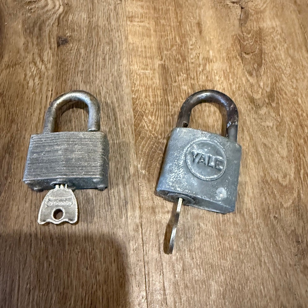 Vintage Pair (2) Padlocks Locks Both With Keys - Yale & Masterlock